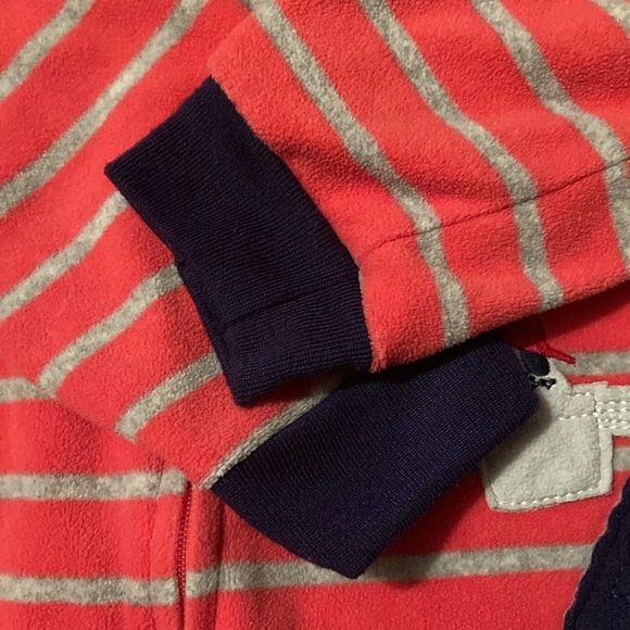 3/$10 Carters like new striped red and white zippered footed sleeper - Picture 4 of 6
